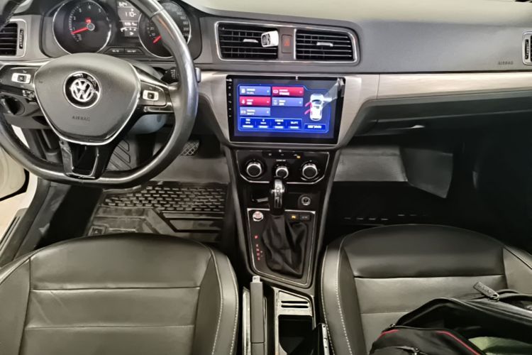 Volkswagen Lavida 2017 car image #13