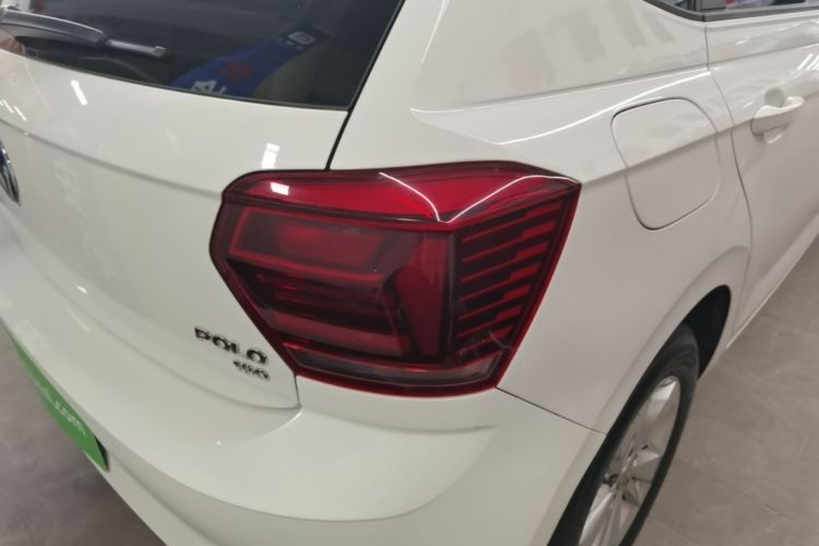 Volkswagen Polo 2019 car image #8