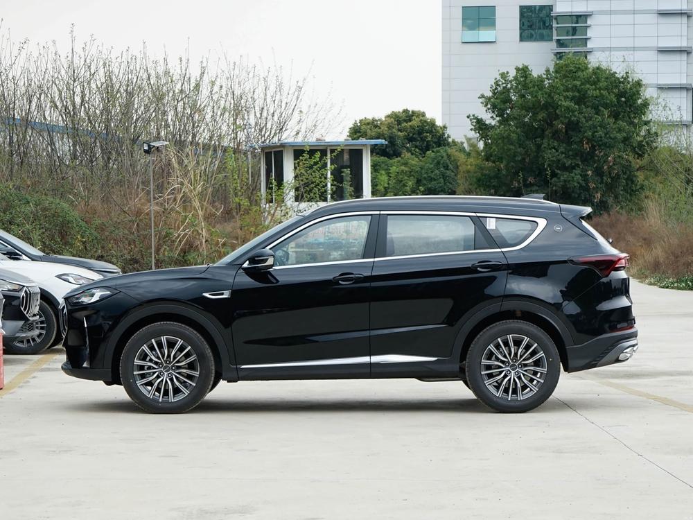 Jetour X70 PLUS 2024 صورة سيارة #4