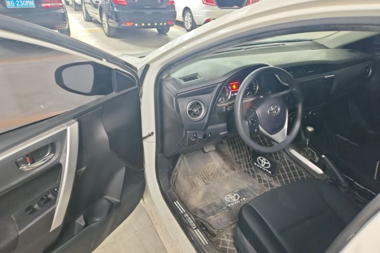 Toyota Corolla 2018 car image #16