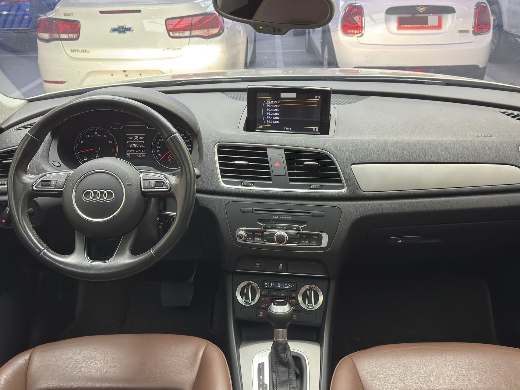 Audi Q3 2015 immagine di auto #8