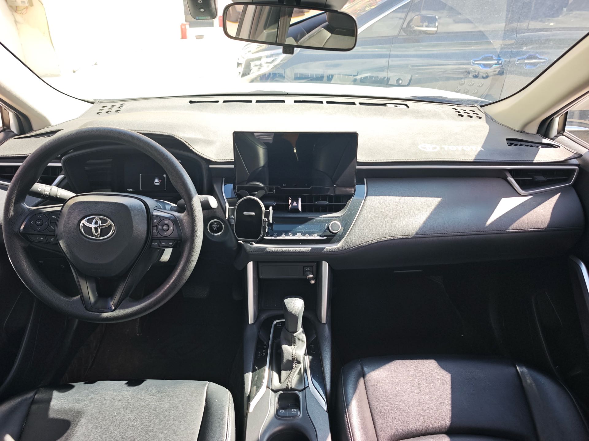 Toyota Corolla Cross 2025 #5 Toyota Corolla Cross 2025 car image #5