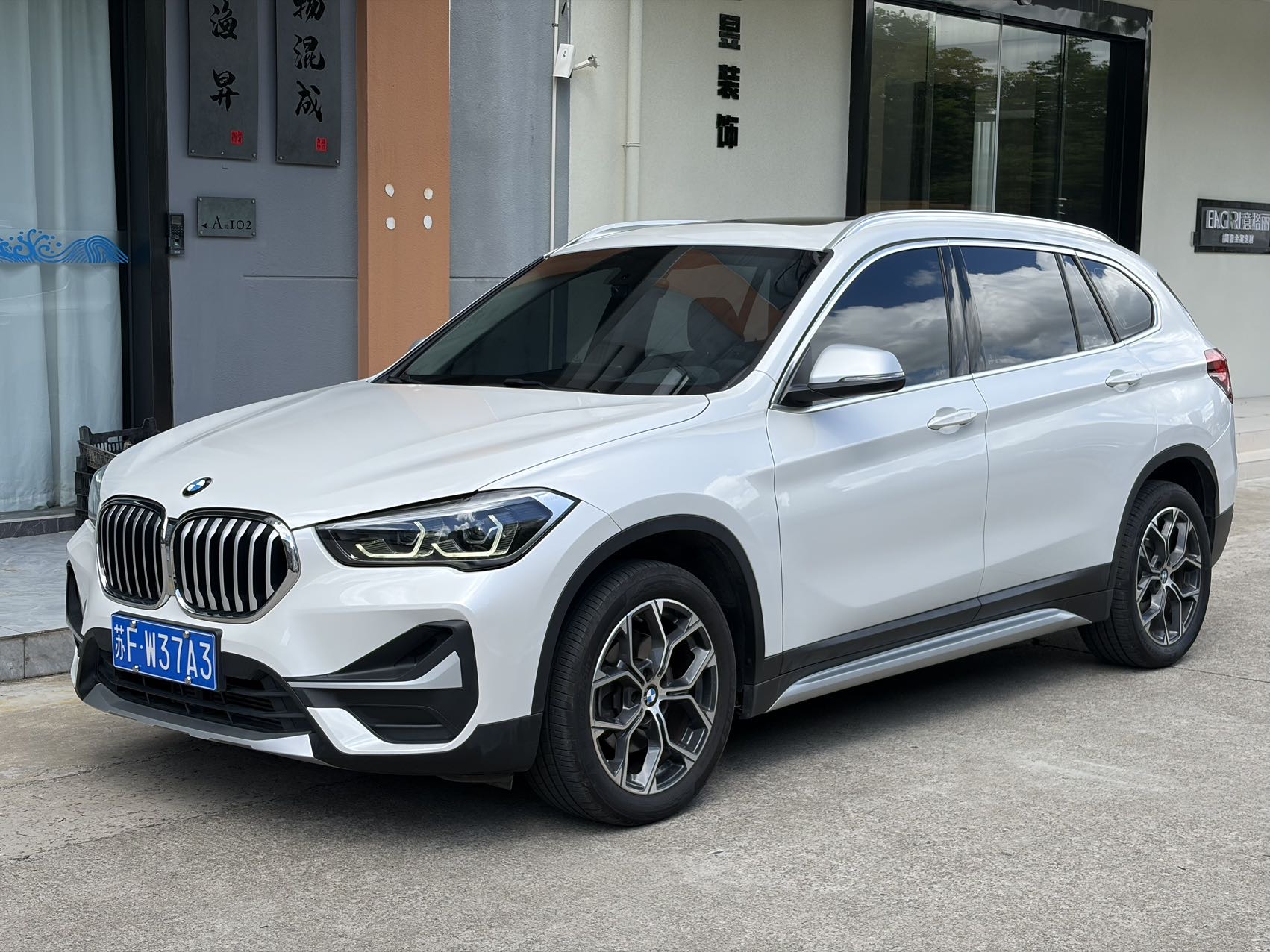 BMW X1 2022 BMW X1 2022 car image