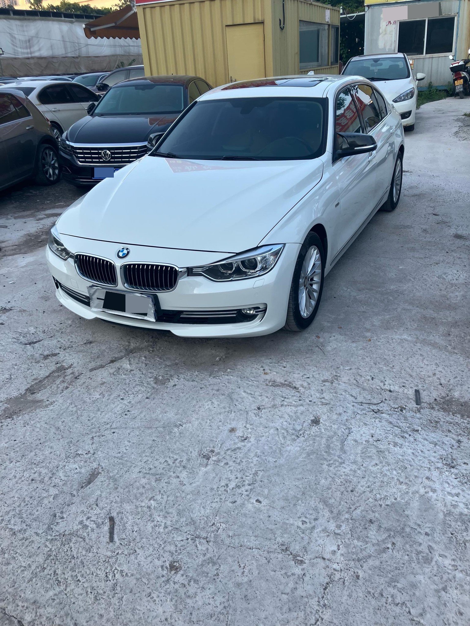 BMW 3 Series 2014 BMW 3 Series 2014 car image