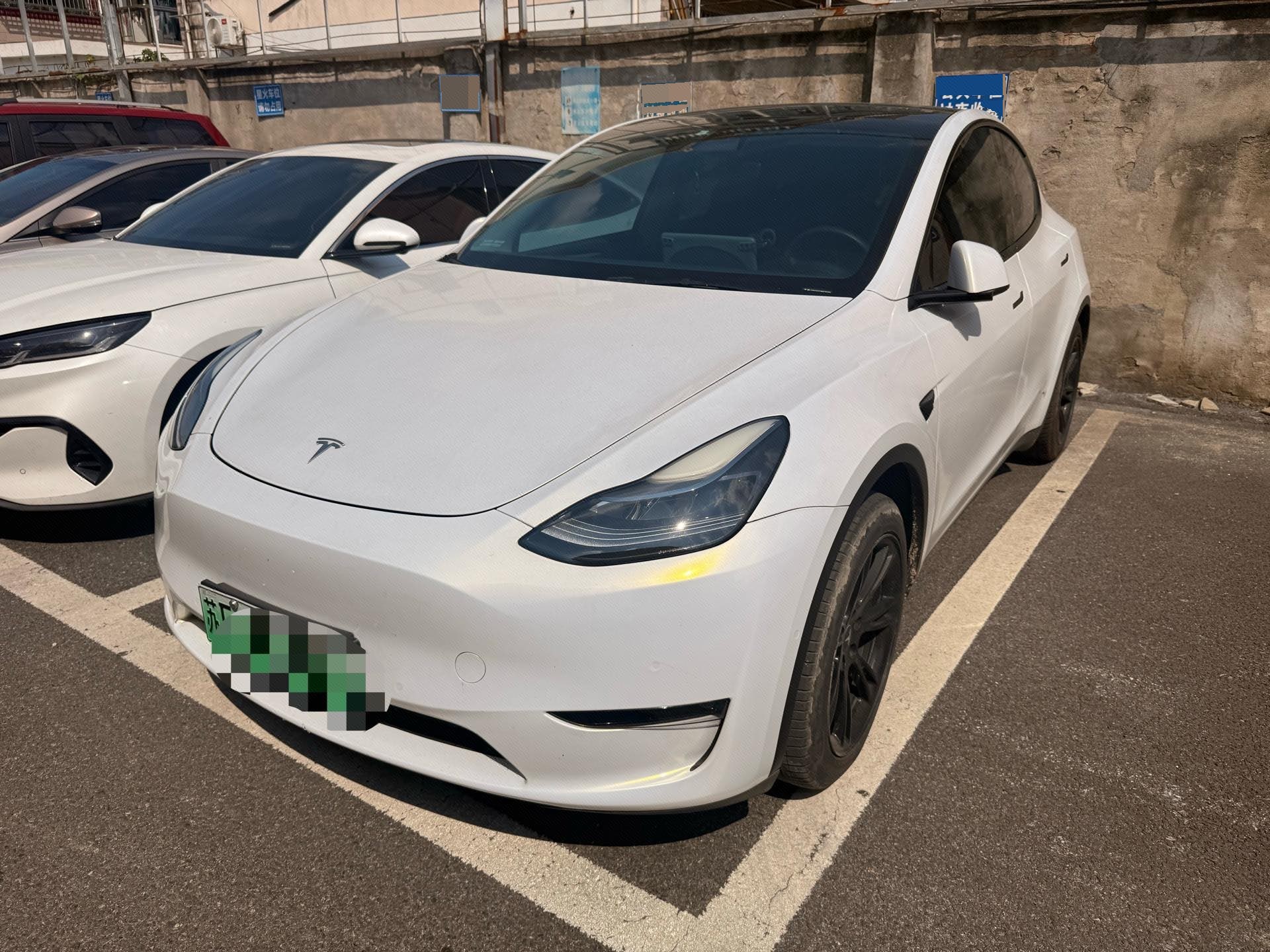 Tesla Model Y 2021 Tesla Model Y 2021 immagine di auto