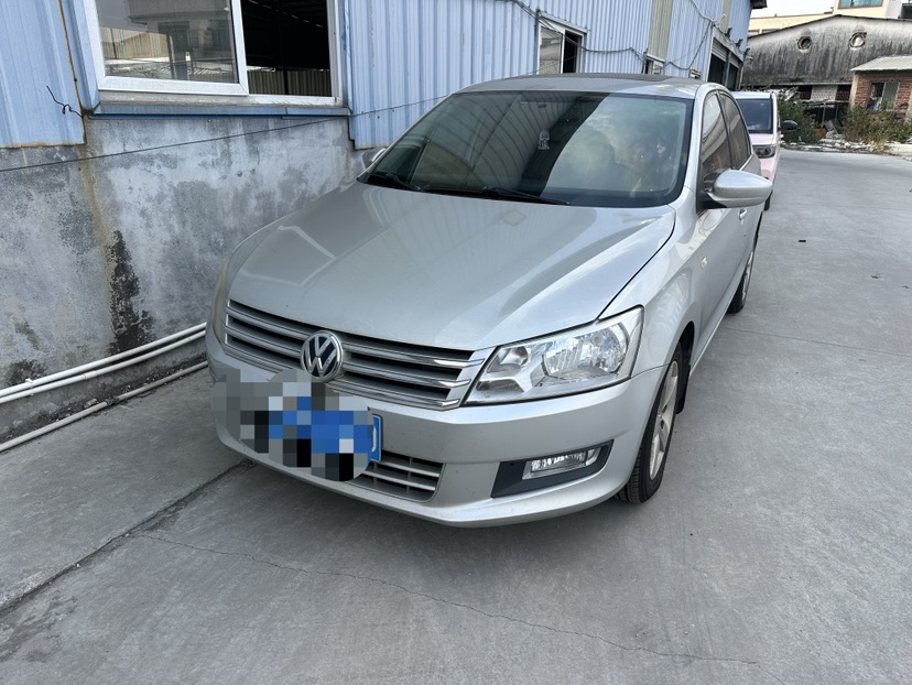 Volkswagen Santana 2014 Volkswagen Santana 2014 صورة سيارة
