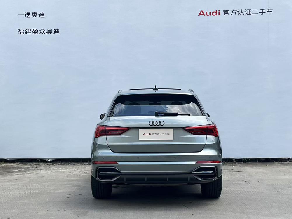 Audi Q3 2023 car image #3