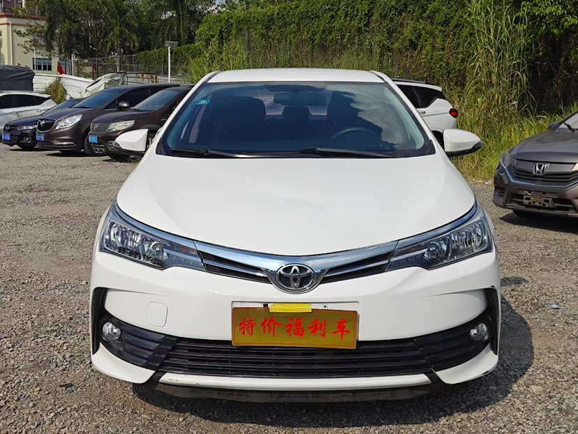 Toyota Corolla 2017 car image #2