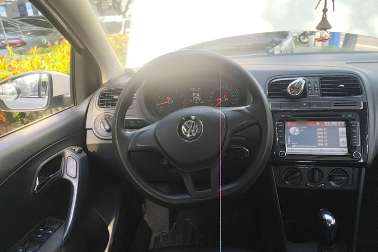 Volkswagen Polo 2017 #11 Volkswagen Polo 2017 car image #11