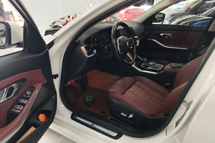 BMW 3 Series 2021 #16 BMW 3 Series 2021 immagine di auto #16