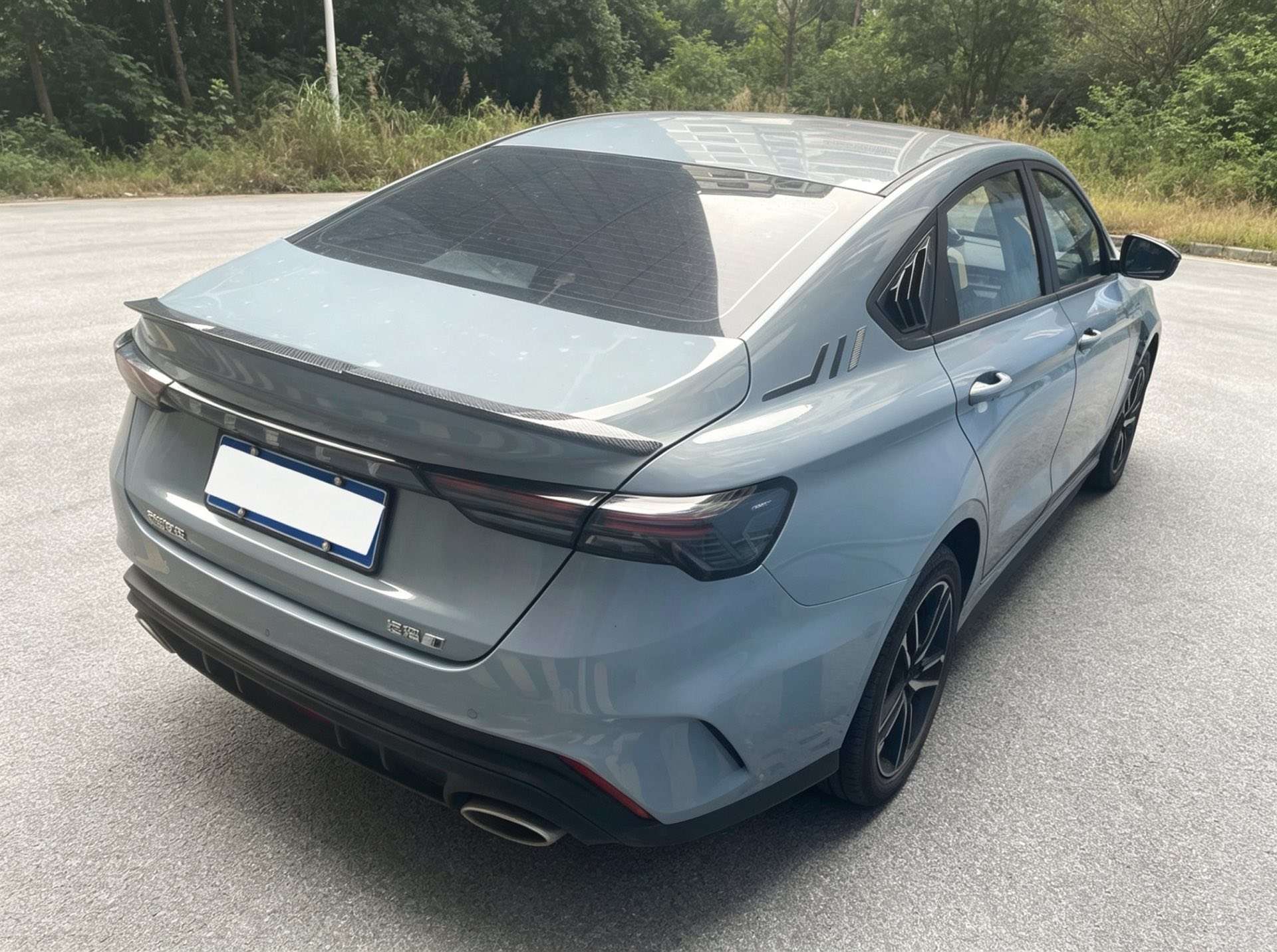 GEELY Binray 2025 car image #5