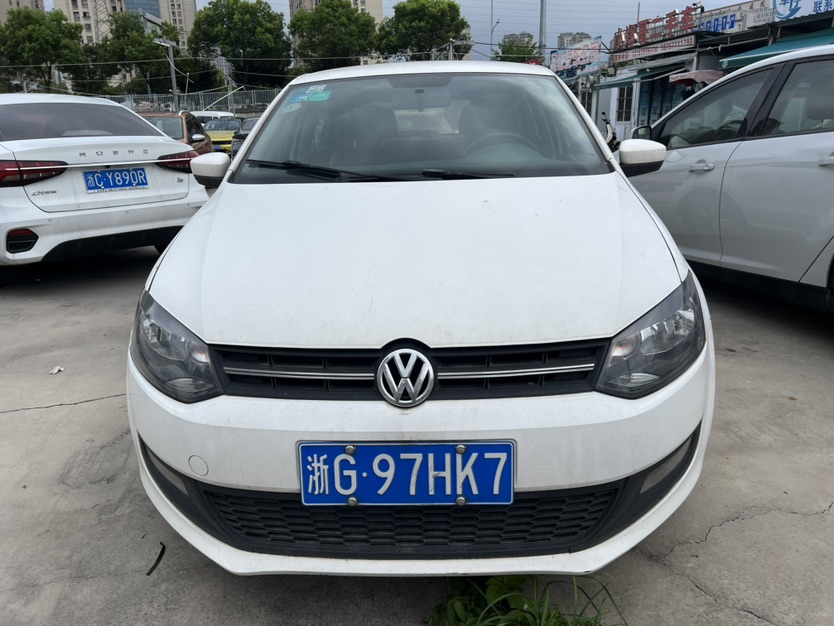 Volkswagen Polo 2012 Volkswagen Polo 2012 car image