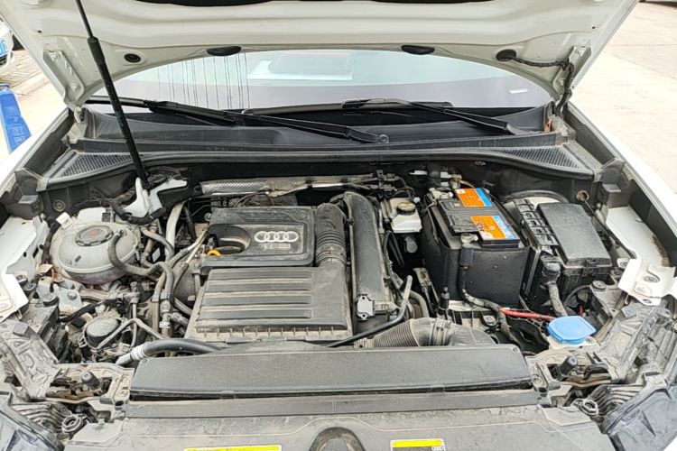Audi Q3 2020 car image #20