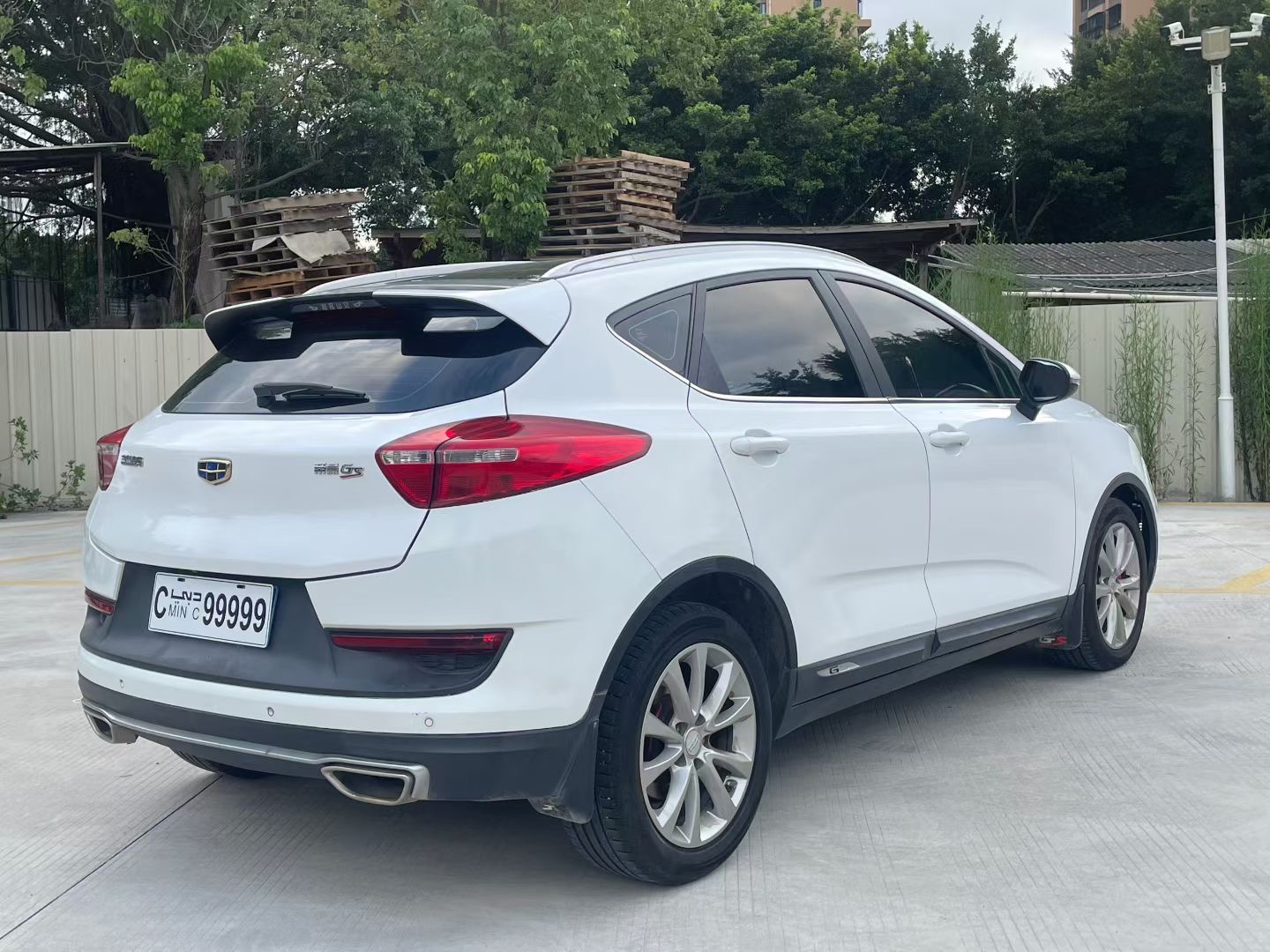 GEELY Emgrand GS 2018 car image #9