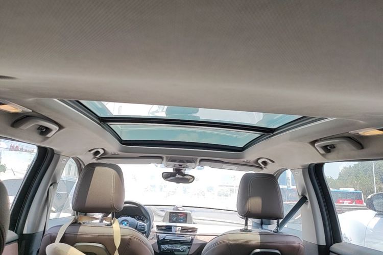 BMW X1 2019 car image #20