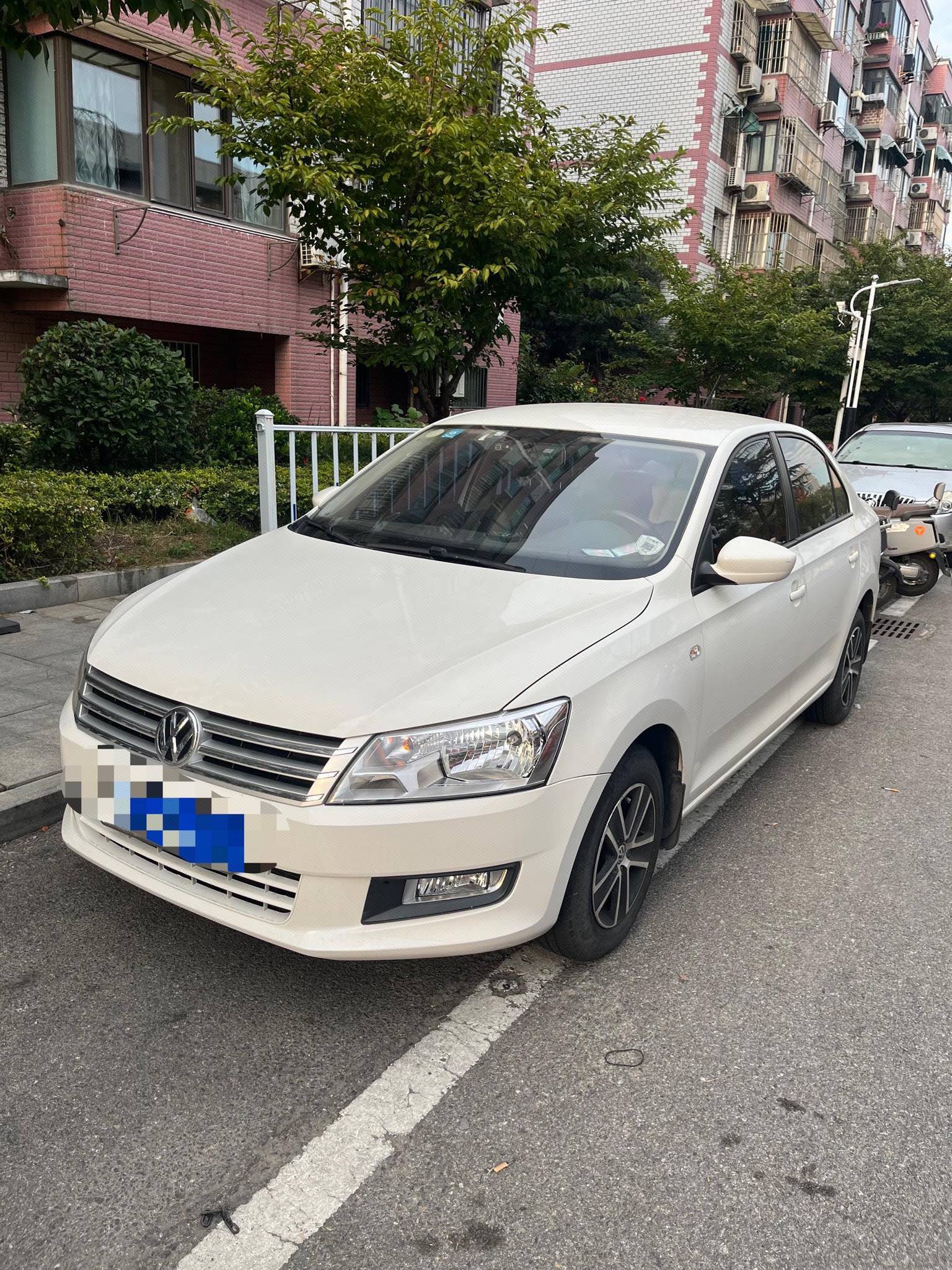 Volkswagen Santana 2016 car image 