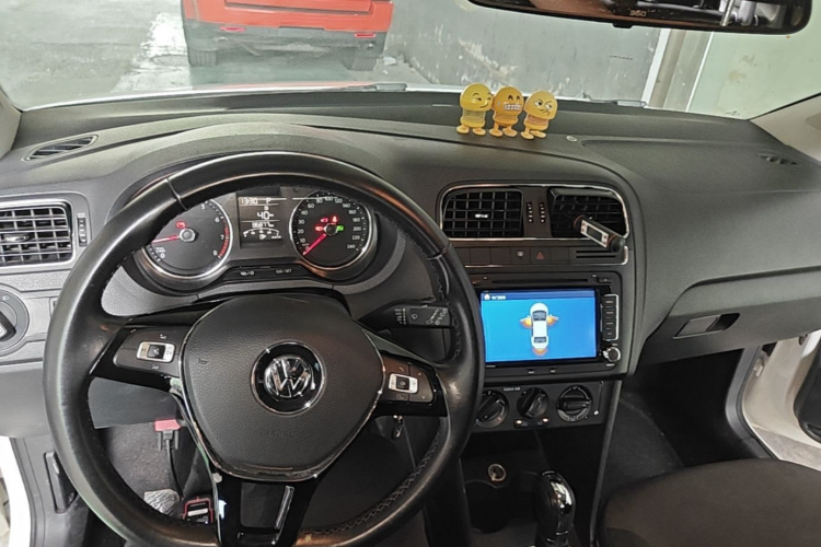 Volkswagen Polo 2017 #10 Volkswagen Polo 2017 car image #10