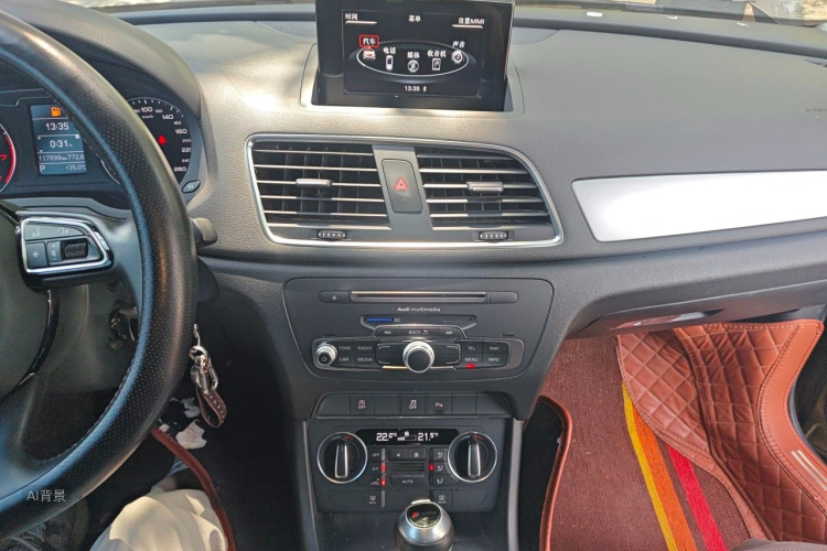 Audi Q3 2019 car image #15