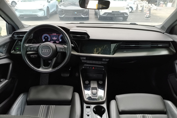 Audi A3 2024 immagine di auto #10
