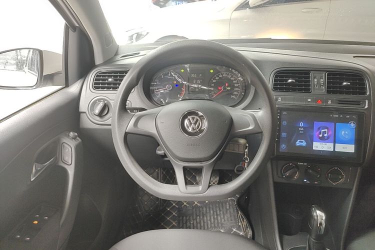 Volkswagen Polo 2018 #11 Volkswagen Polo 2018 car image #11