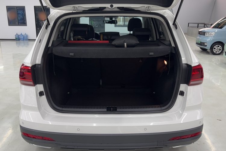 Volkswagen Tharu 2021 car image #13