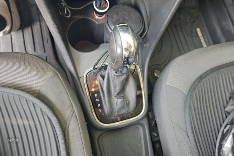 Volkswagen Polo 2017 car image #16