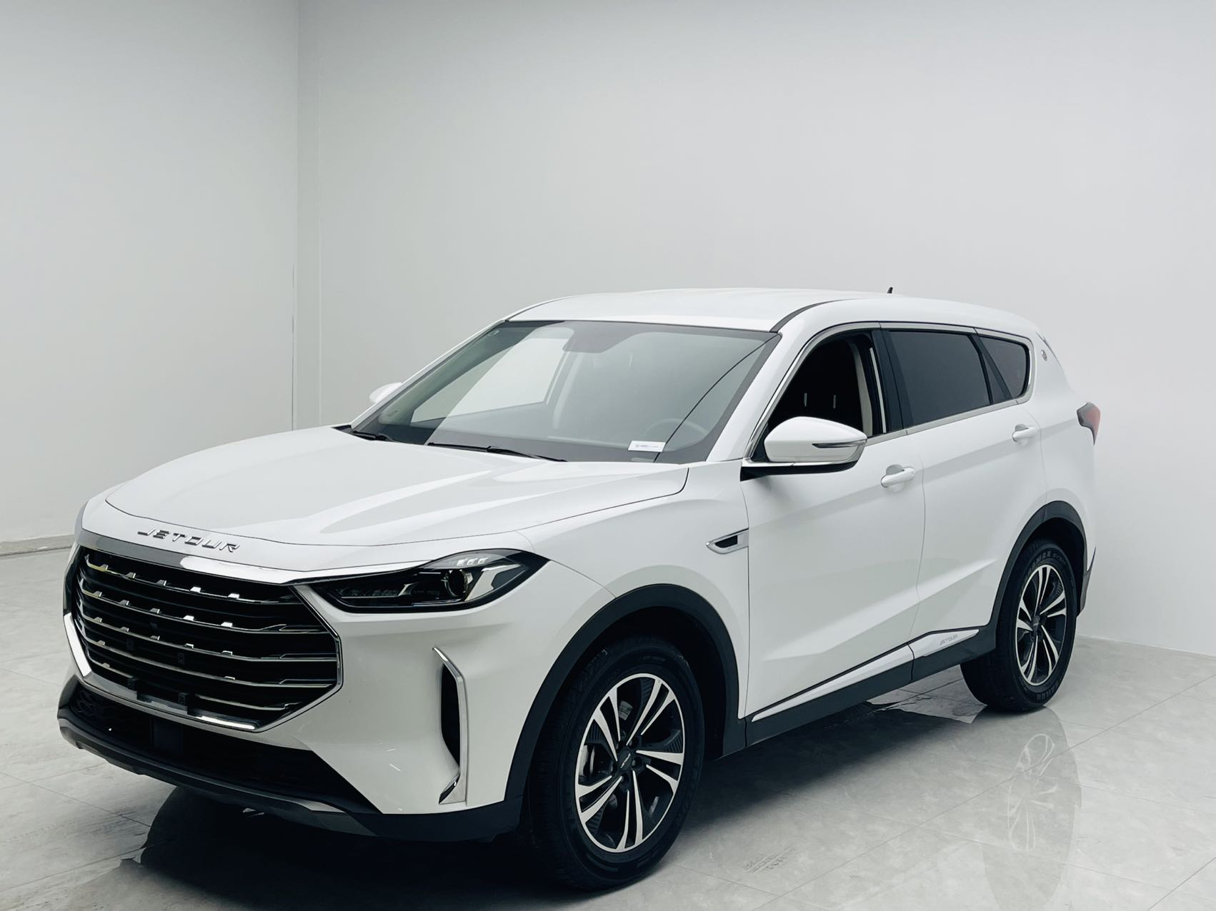 Jetour X70 PLUS 2023 Jetour X70 PLUS 2023 car image