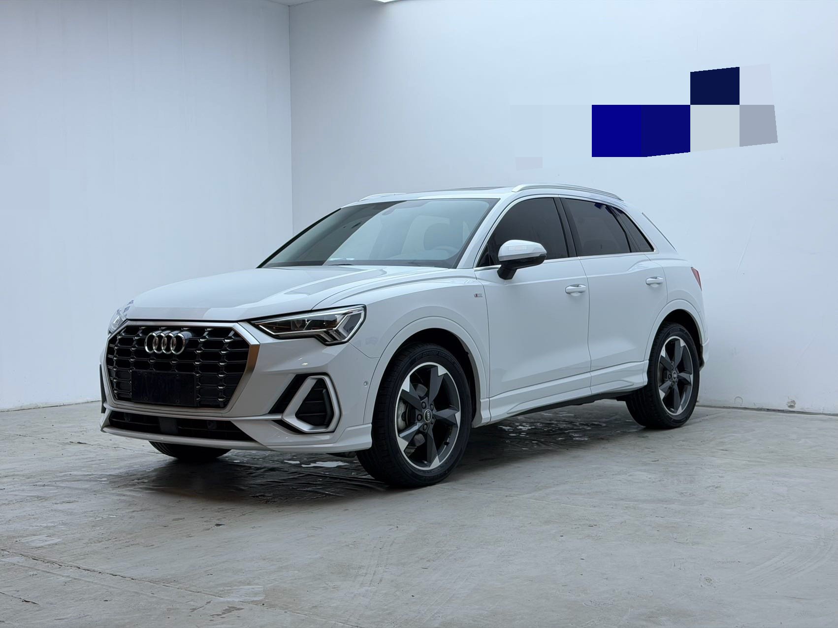 Audi Q3 2023 Audi Q3 2023 car image