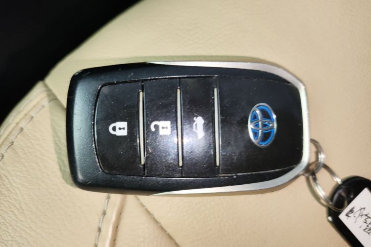 Toyota Corolla 2017 car image #9