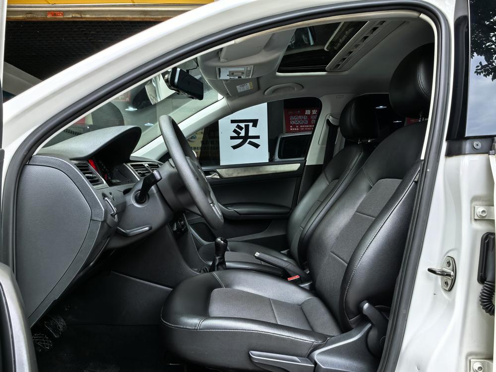 Volkswagen Santana 2014 car image #13