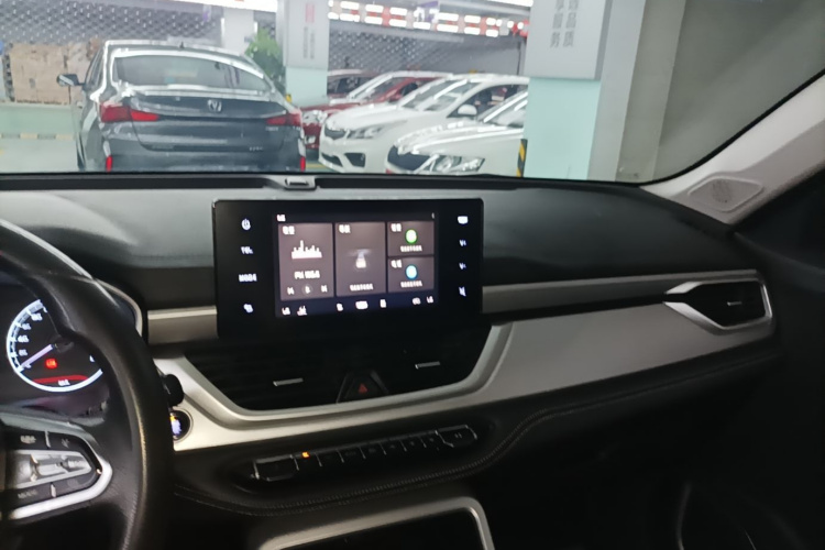GEELY Vision X6 2021 صورة سيارة #11