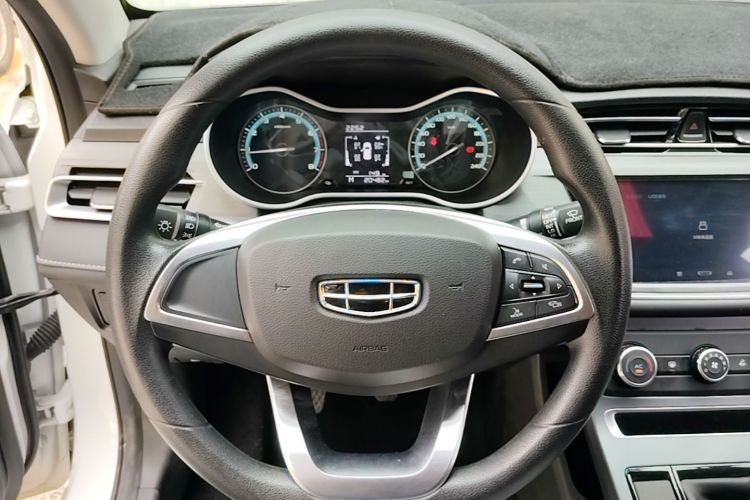 GEELY Emgrand 2021 car image #11