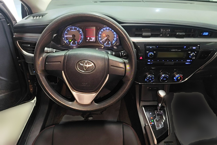 Toyota Corolla 2015 immagine di auto #15