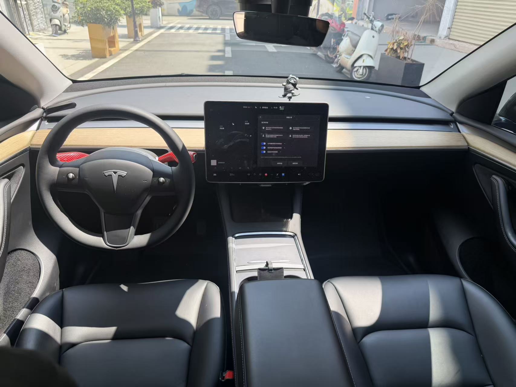 Tesla Model Y 2022 #8 Tesla Model Y 2022 car image #8