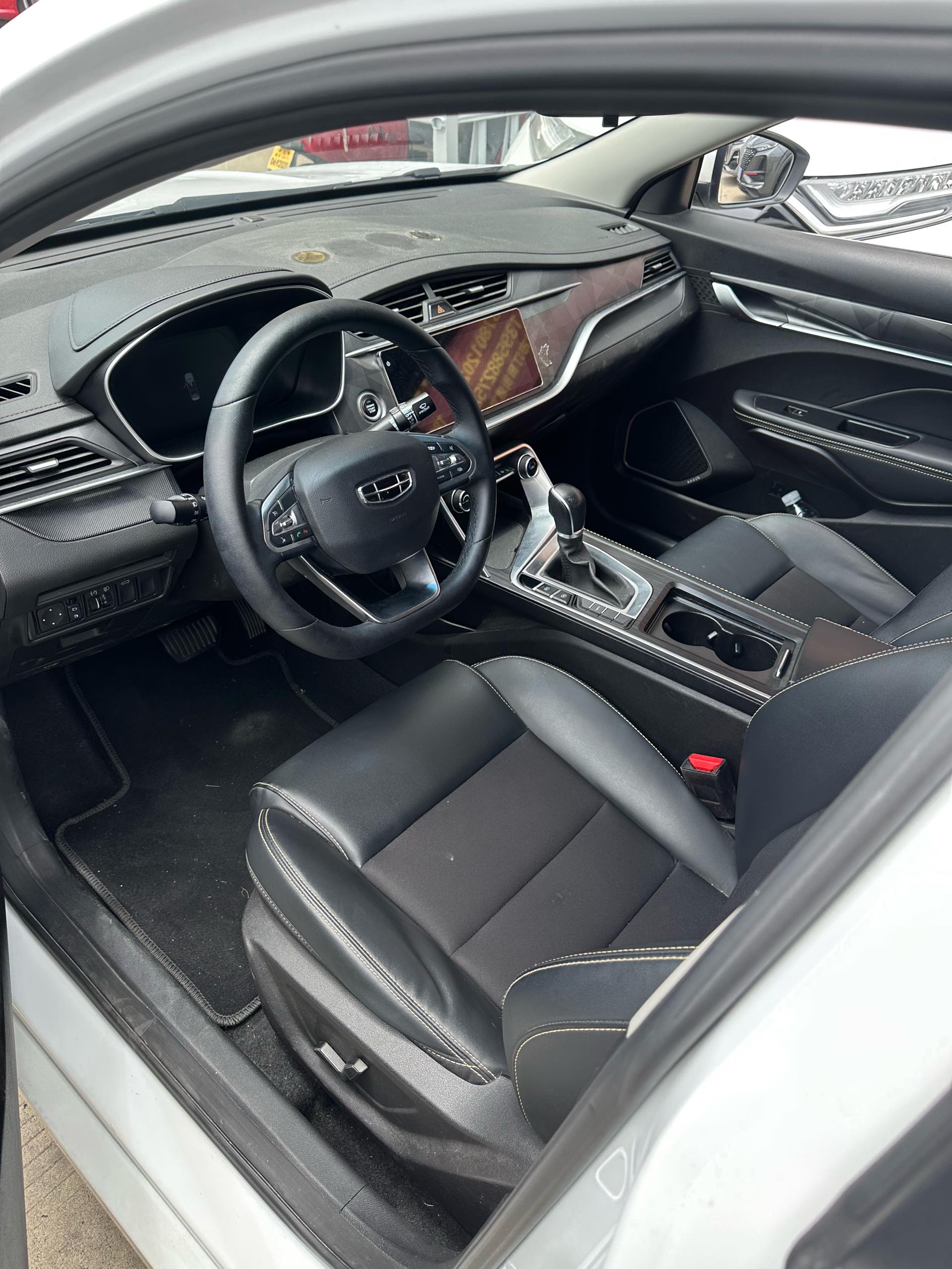 GEELY Binray 2021 car image #5