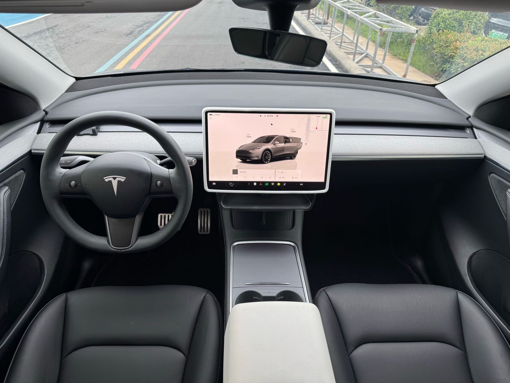Tesla Model Y 2024 #5 Tesla Model Y 2024 car image #5