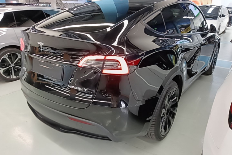 Tesla Model Y 2022 #7 Tesla Model Y 2022 immagine di auto #7