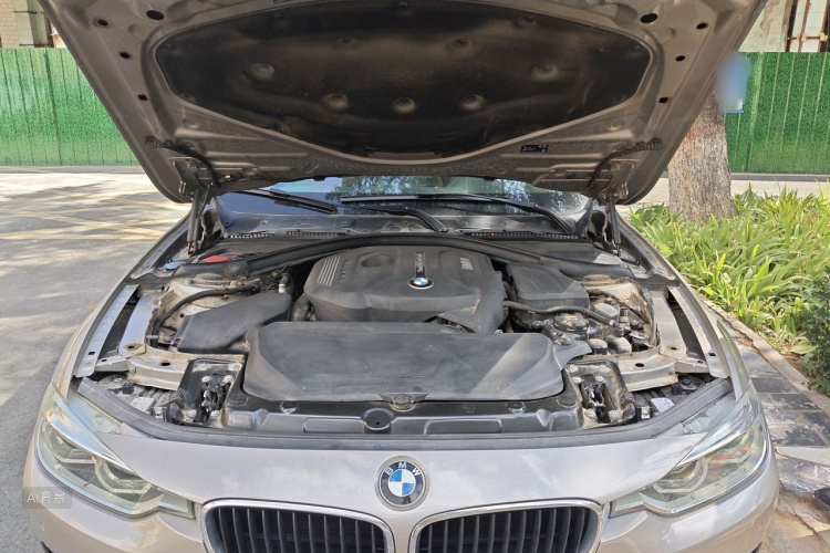 BMW 3 Series 2018 #22 BMW 3 Series 2018 car image #22