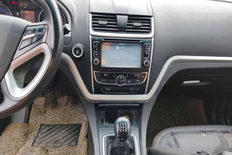 GEELY Emgrand 2015 #13 GEELY Emgrand 2015 car image #13