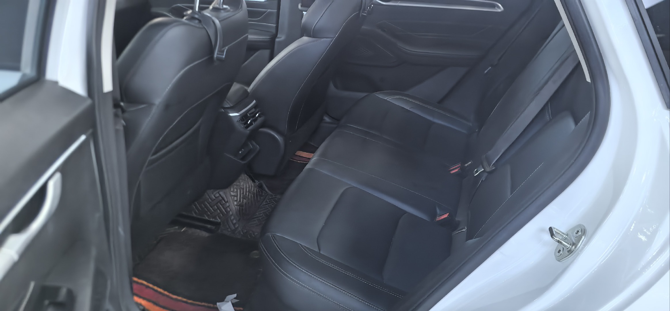 GEELY Emgrand 2025 #4 GEELY Emgrand 2025 image de voiture #4