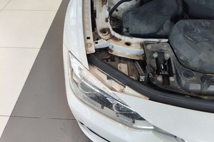 BMW 3 Series 2017 #8 BMW 3 Series 2017 car image #8