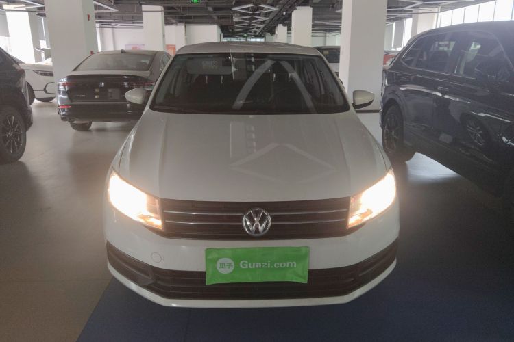 Volkswagen Santana 2019 car image #3