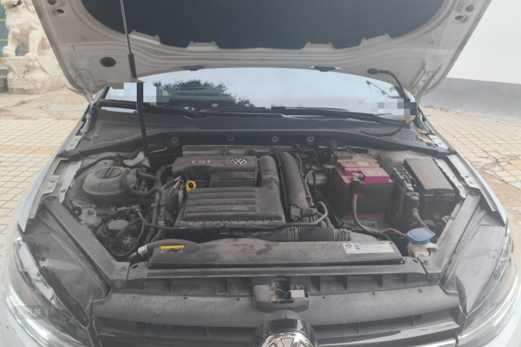 Volkswagen Golf 2019 car image #22