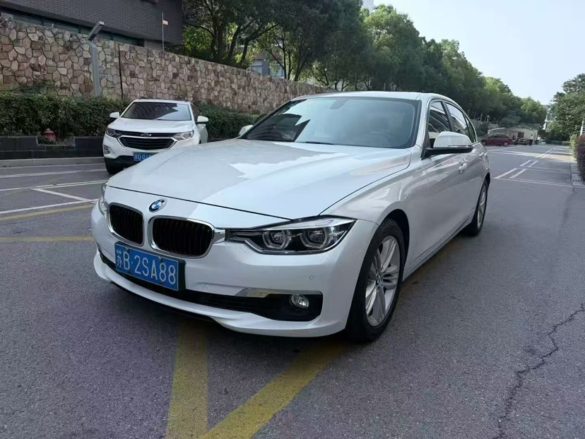 BMW 3 Series 2017 BMW 3 Series 2017 car image