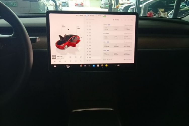 Tesla Model 3 2022 car image #17