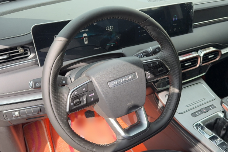 Jetour X70 PLUS 2024 car image #19