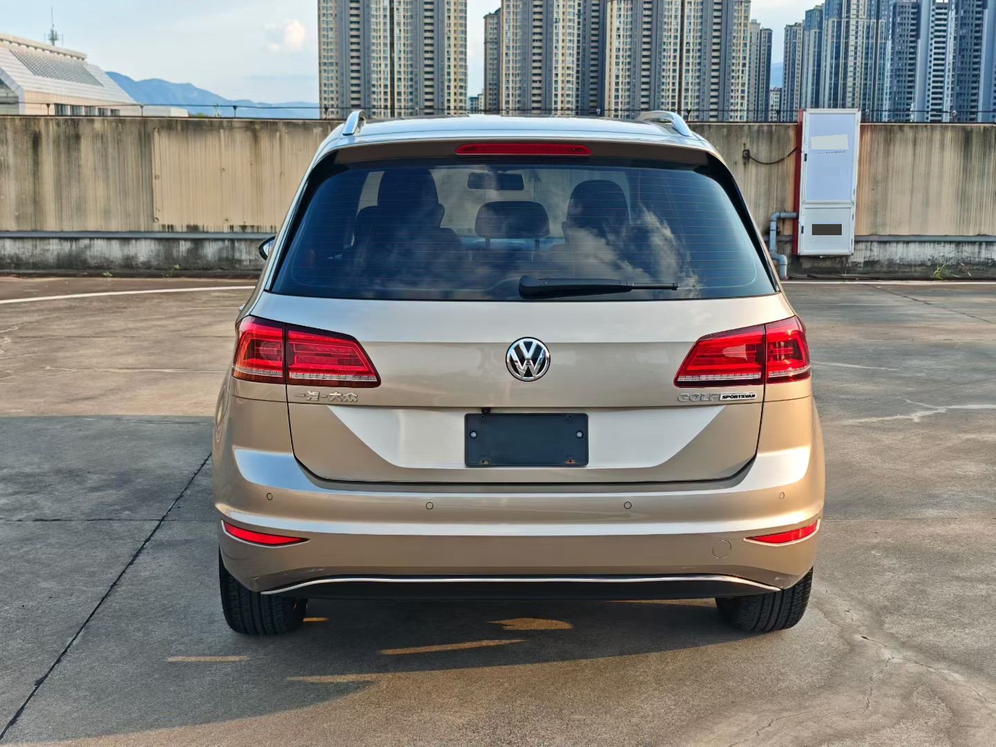 Volkswagen Golf Sportsvan 2018 صورة سيارة #8
