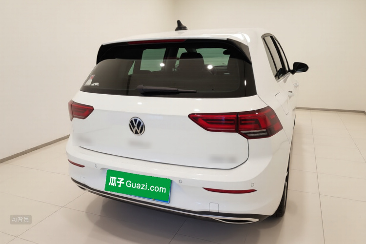 Volkswagen Golf 2021 car image #6