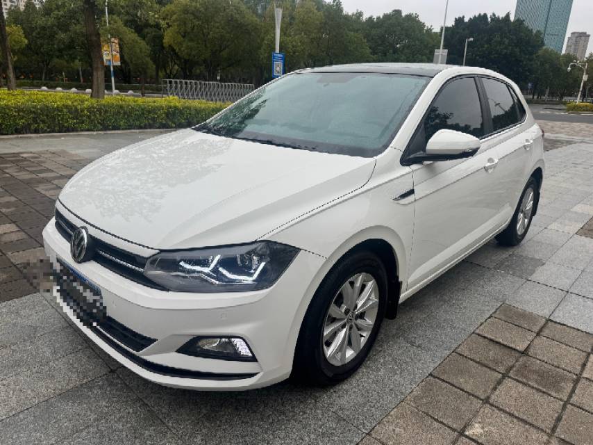 Volkswagen Polo 2021 car image 