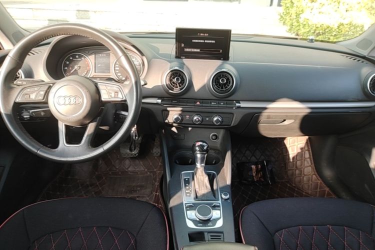Audi A3 2020 immagine di auto #13